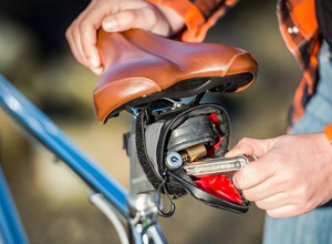 Podsedlová brašna BLACKBURN Grid Small Seat Bag - S, black