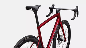 Kolo Specialized TARMAC SL8 PRO - 56, gloss red sky