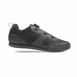 Cyklistické tretry GIRO TRACKER - 39, black